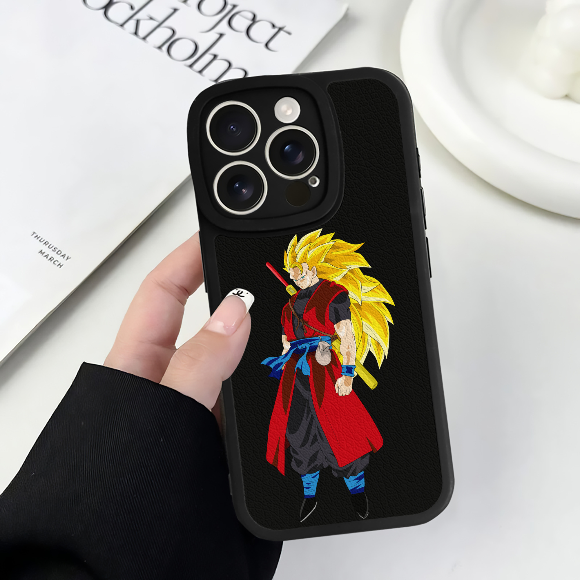 （画像用） ドラゴンボール トランクス（Torankusu）DRAGON BALL Trunks 【iPhone 16シリーズ対応】シリコンスマホケース（レザー調） 材質：シリコン